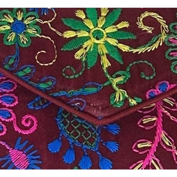 Boho Burgundy Embroidered Crossbody Bag 8x6x0 Envelope Zip Top Festival Vegan - Picture 4 of 5